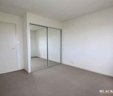 Stylish, spacious one bedroom Apartment - Photo 5