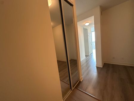 For Lease - 339 Rathburn Road Unit# 1006, Mississauga, Ontario - Photo 2