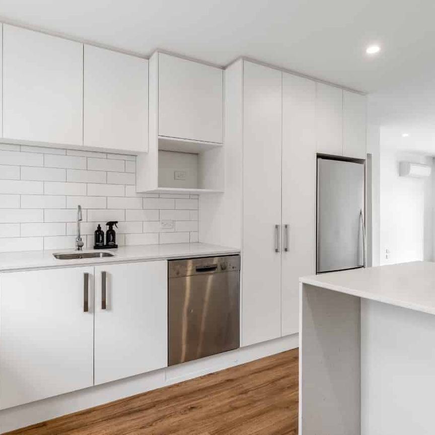 3-Bedroom Townhouse with Garage - Photo 1