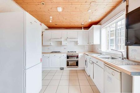 Shipman Avenue, Canterbury, CT2 - Photo 2