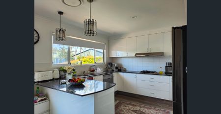 Beautiful Waterfront Home with Granny Flat - Photo 2