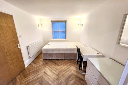 3 bedroom terraced house to rent - Photo 3