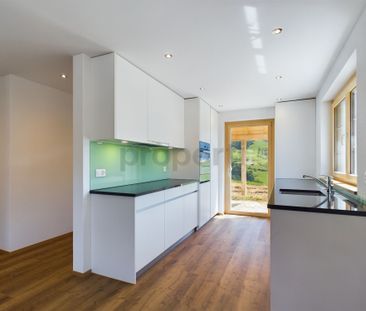 Charming 3.5-room apartment in the countryside in Nesslau - Photo 2