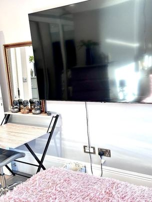 Room in a Shared Flat, Truslove Road, SE27 - Photo 1