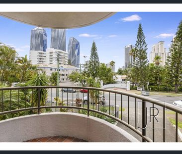 Light and bright unit moments to the beach - Photo 1