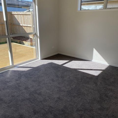 Easy Living - 4 bedrooms, 2 Bathrooms - Photo 1