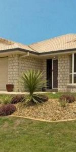 Perfect Family Home in Upper Coomera - Photo 3