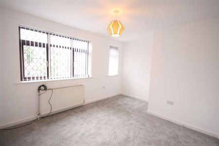 2 bedroom semi-detached house to rent - Photo 2