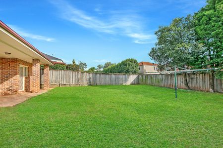 34 Fernleaf Crescent, Beaumont Hills, NSW 2155 - Photo 3