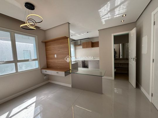 Apartamento com 1 quarto e 40m² para alugar em Passo d'Areia, Porto Alegre. - Photo 1