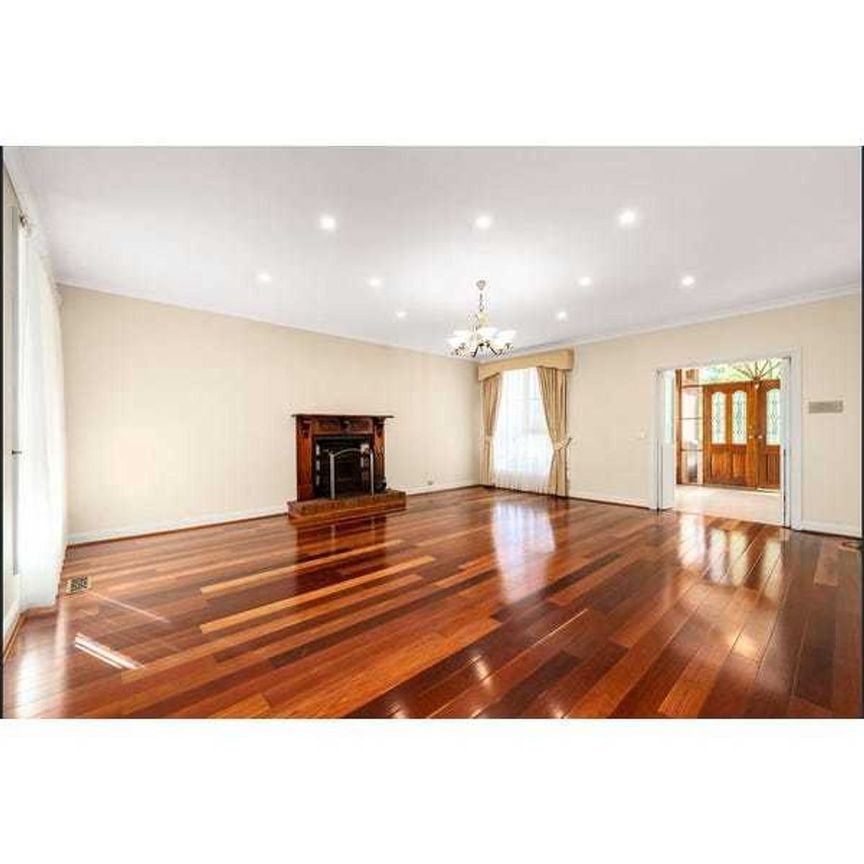 Stylish 4-Bedroom Family Living in the Viewbank College Zone - Photo 1