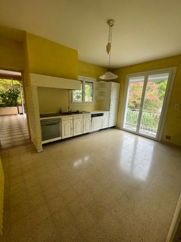 A louer - Maison t4 avec jardin et garage - Pechbonnieu, - Photo 5