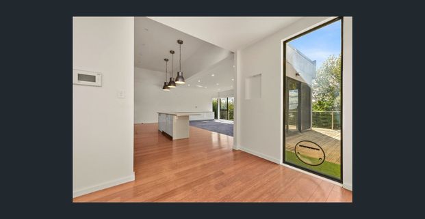 Spacious Family Home in Prime Location - Photo 1