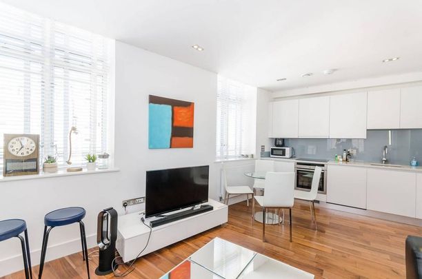 2 bedroom flat to rent - Photo 1