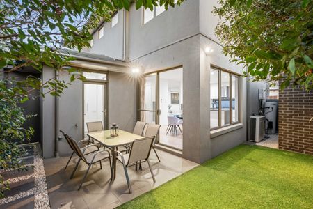 1/19 Parker St, Ormond VIC 3204 - Townhouse For Rent | Domain - Photo 3