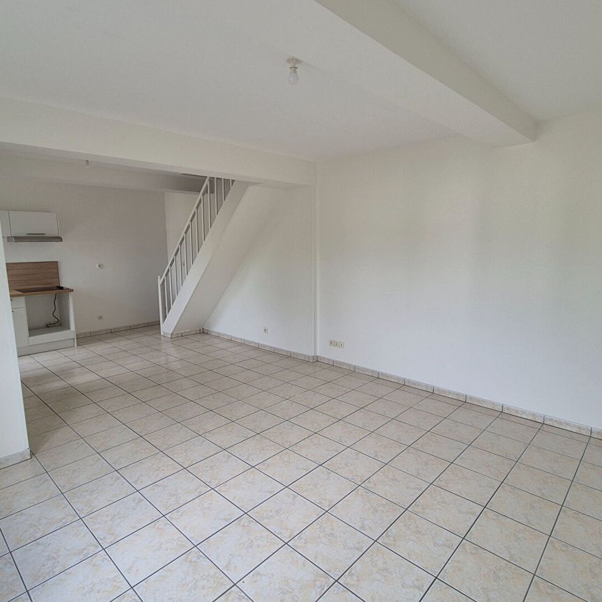 Location Maison SAINT LEGER DU BOURG DENIS - Photo 1