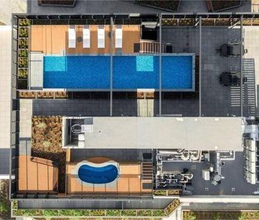 Light & Bright Alphington Apartment - Photo 3