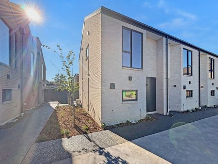 1/88 Holly Road, St Albans, NZ 8014 - Photo 2