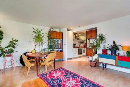 Lansdowne Drive, London, E8 - Photo 2