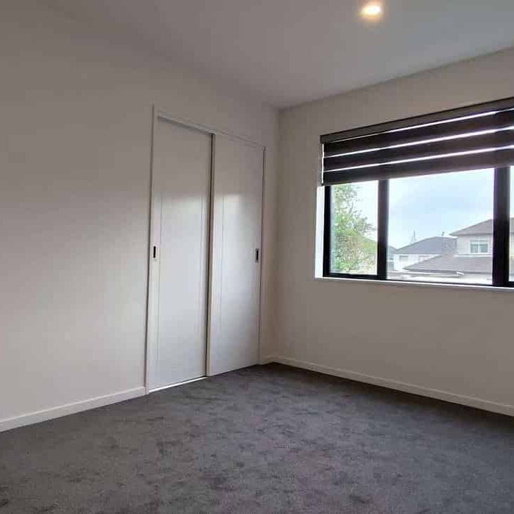 Perfect Family Home - Photo 1