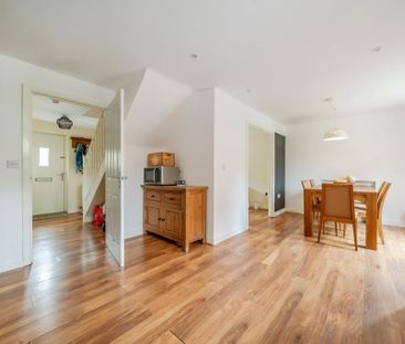 4 bedroom link detached house to rent - Photo 5