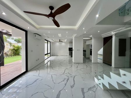 Casa en Renta | Temozón Norte • Rooftop/Alberca • 311 m² - Entrega inmediata - Photo 2