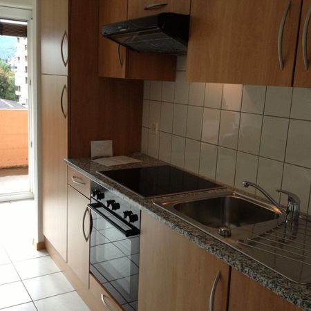 NICE 2-PIECE NEAR THE LAKE - Photo 3