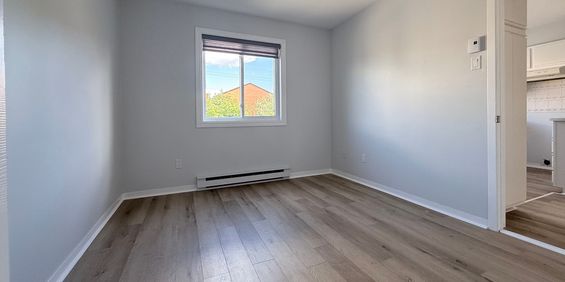 Cité De La Santé - 4 1/2 Grand Et Renové - Photo 3