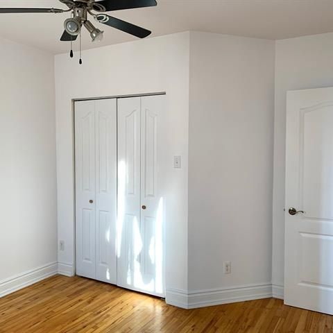 6338 Av. Coolbrook - Photo 1