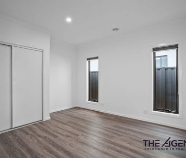 58 Buckingham Boulevard, Strathtulloh, Vic 3338 - Photo 4