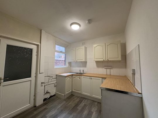 3 bedroom terraced house to rent - Photo 1