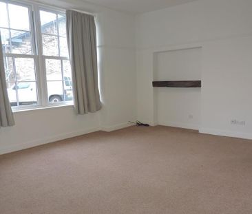 2 bedroom end of terrace house to rent - Photo 1
