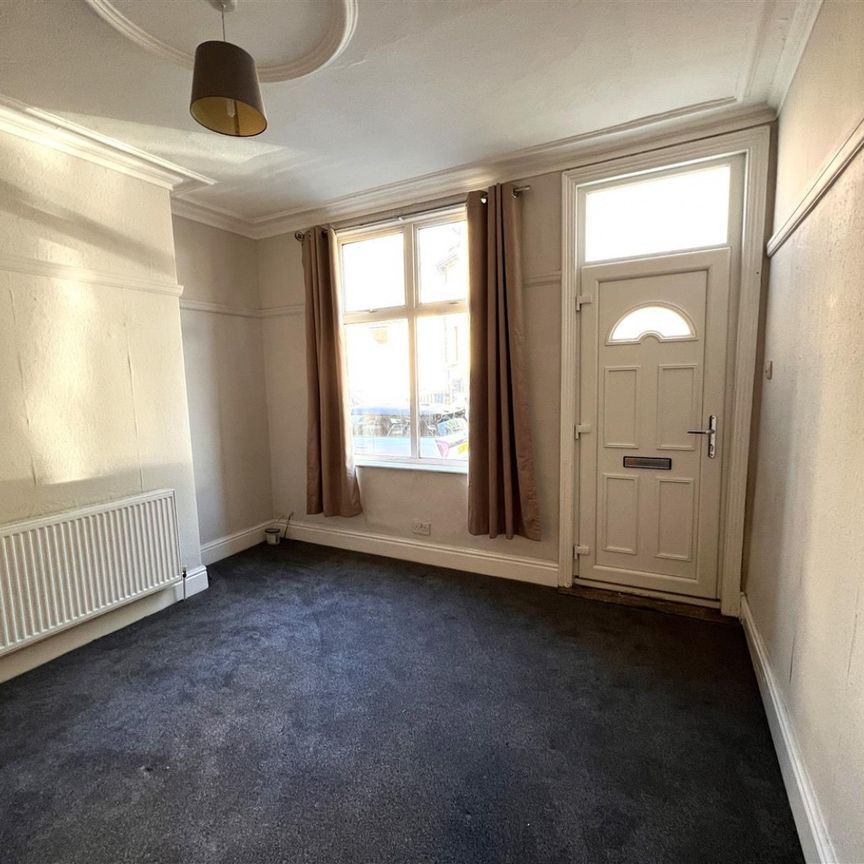 3 bedroom House To Let - Photo 1