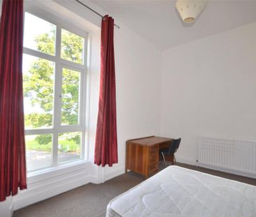 4 bedroom apartment to rent - Photo 3