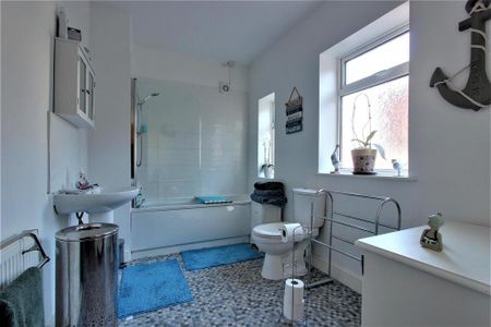 2 bedroom terraced house to rent - Photo 5