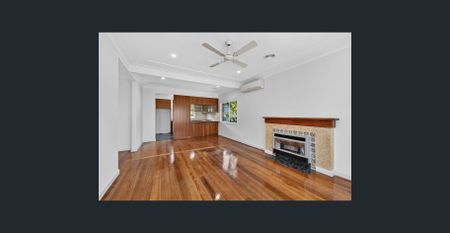 4‑Bedroom Family Home in Prime Glen Iris Location - Gardener included in rent - Photo 2