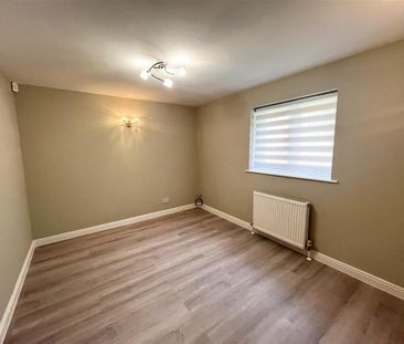 4 bedroom detached house to rent - Photo 6
