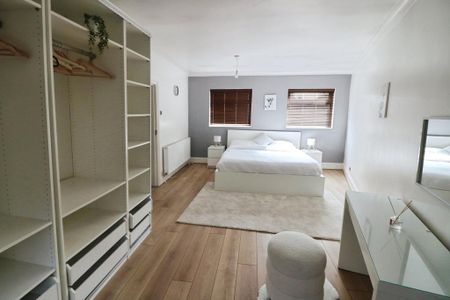 5 bedroom terraced house to rent - Photo 5