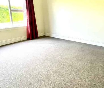 Quiet & rural yet so close! - Photo 3