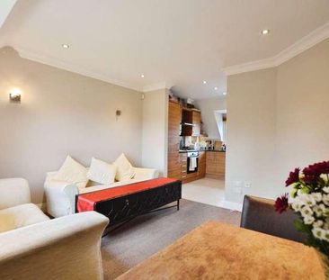 Summer Close, Byfleet, West Byfleet, Surrey, KT14 - Photo 2