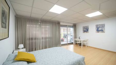 Carrer de Sant Vicent Màrtir, Valencia, Valencian Community 46002 - Photo 2
