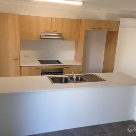 41/104 River Hills Road, Eagleby QLD 4207 - Townhouse For Rent - $560 | Domain - Photo 3