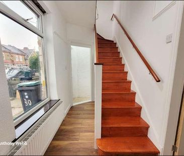 Russell Avenue, Wood Green, N22 - Photo 1