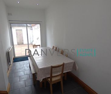 6 bedroom detached house to rent - Photo 2