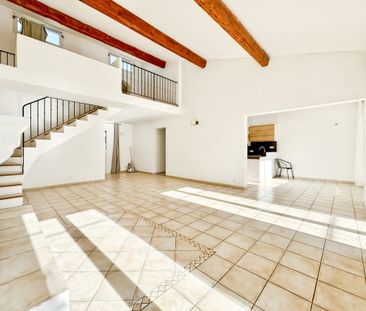 Location – Maison T4/5 de plain-pied avec jardin et piscine – Célon... - Photo 5