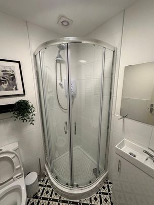 2 bedroom house share to rent - Photo 1