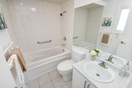 For Lease - 197 Browning Trail Unit# Upper Unit, Barrie, Ontario - Photo 4