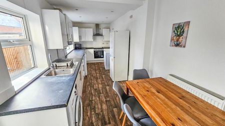 5 bedroom house share to rent - Photo 3