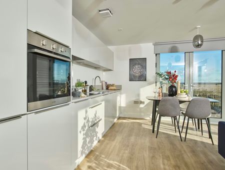 2 bedroom apartment - Photo 3