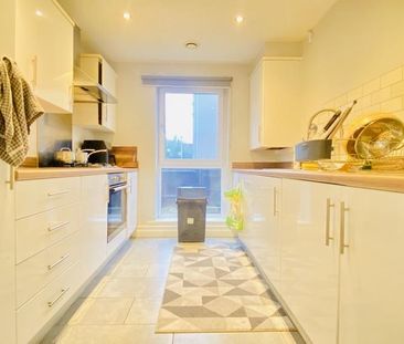 5 bedroom terraced house to rent - Photo 5